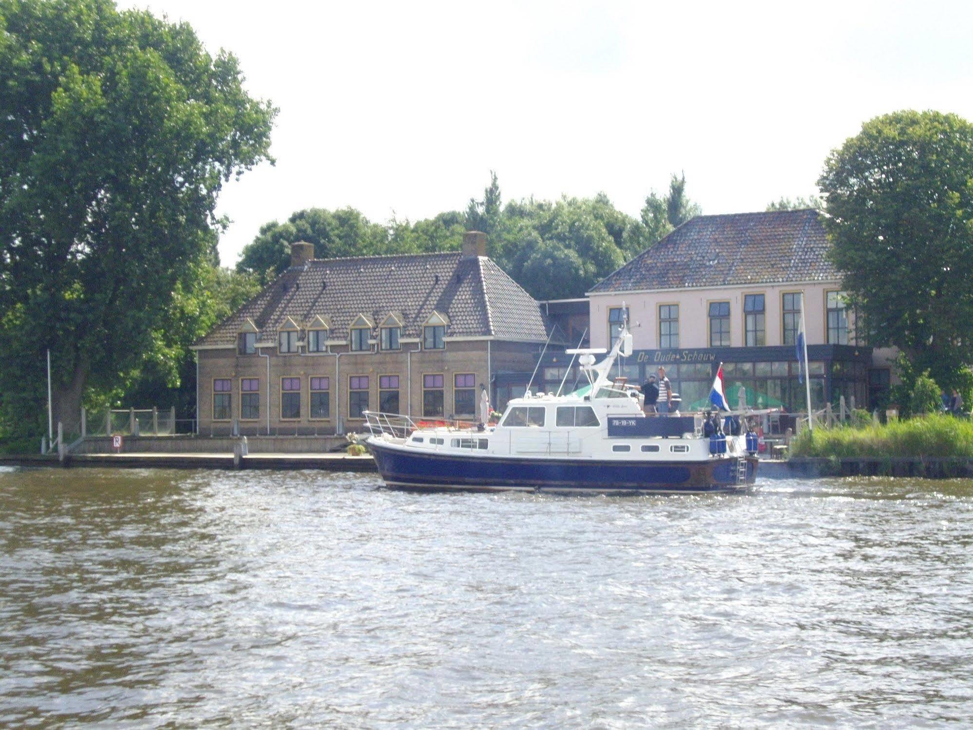De Oude Schouw Hotel Jirnsum Exterior foto
